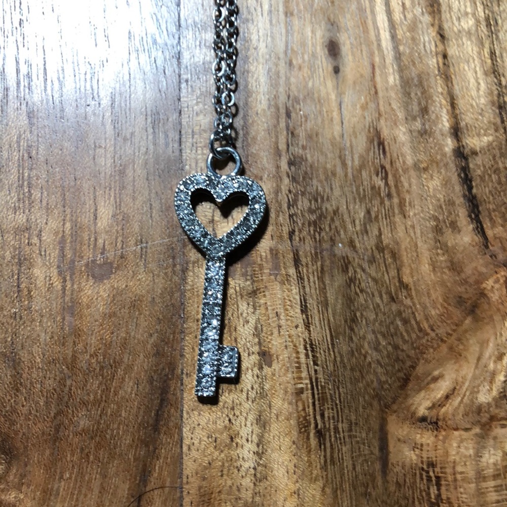 3/$25 Forever 21 Silver Rhinestone Decor Key Necklace
